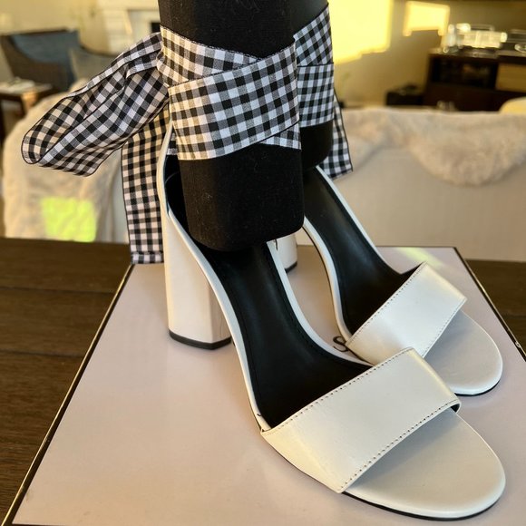 NEW Guess Pump Allison's Women White Leather Checkered Ribbon - Picture 2 of 14